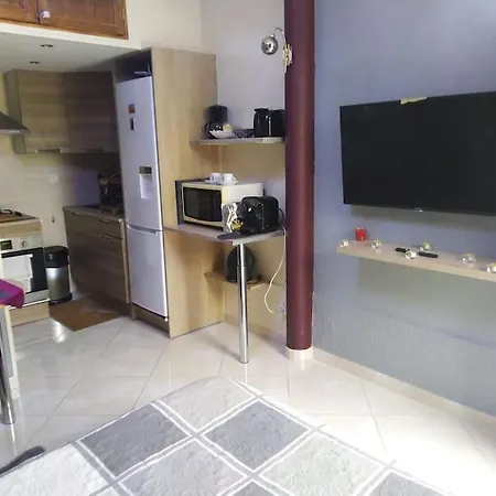 Studio Ideal Pour Deux Voyageurs Sur Marseille Exterior photo